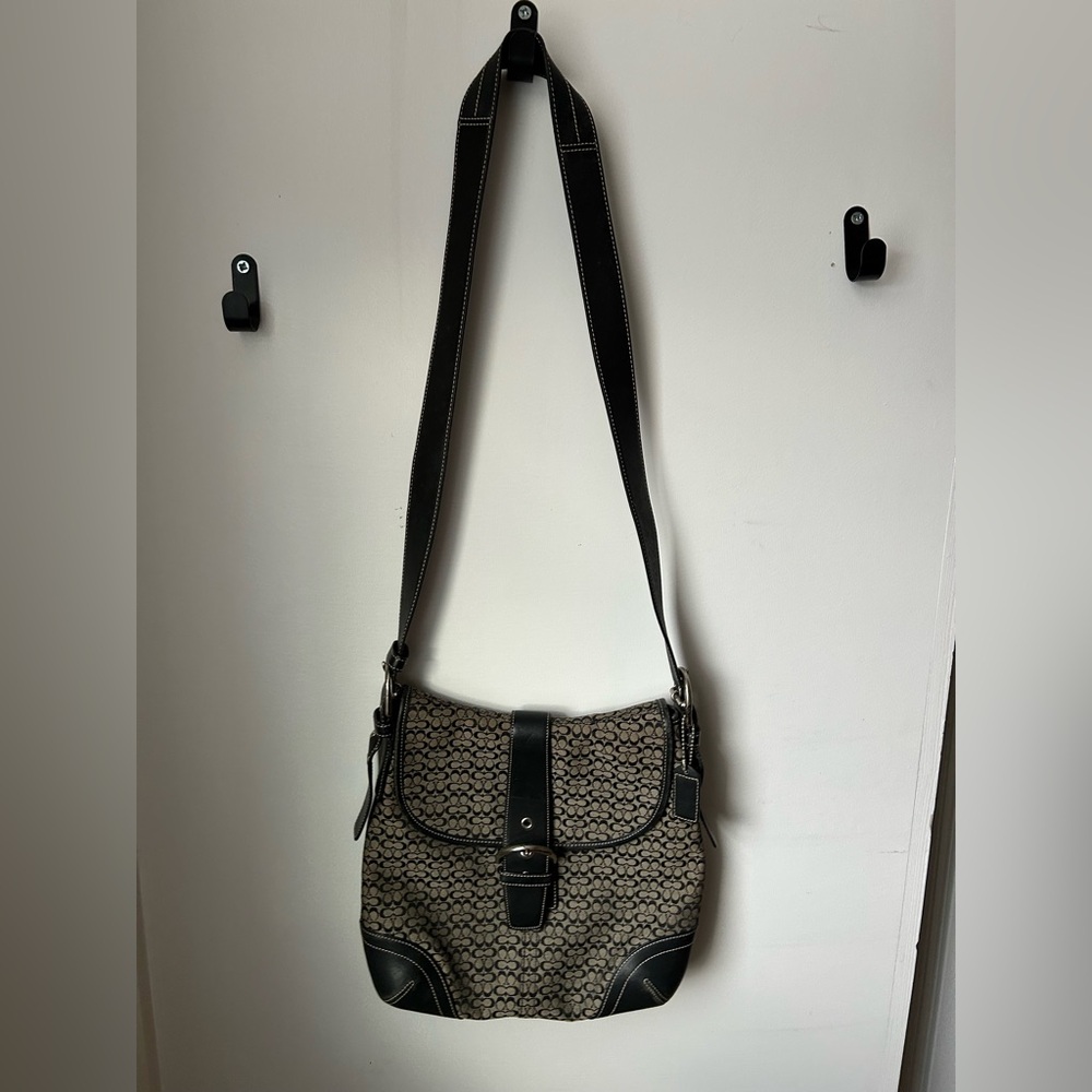 EXCELLENT CONDITION COACH JACQUARD CROSSBODY BAG